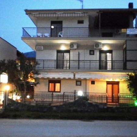 스타브로스 Dimitra House 아파트 외부 사진
